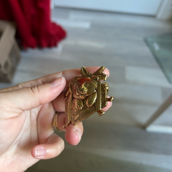 4/$50 vintage 1970 Alexis Gold Cat Christmas present Brooch ๐ฒ - Picture 5 of 7